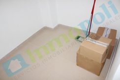 IMG002