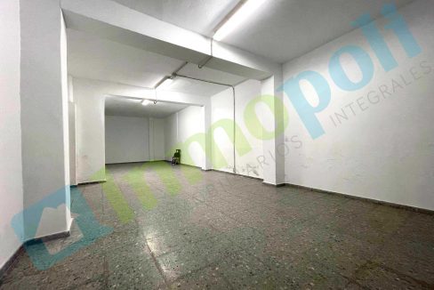 Vista desde acceso a interior almacén2_A10268S