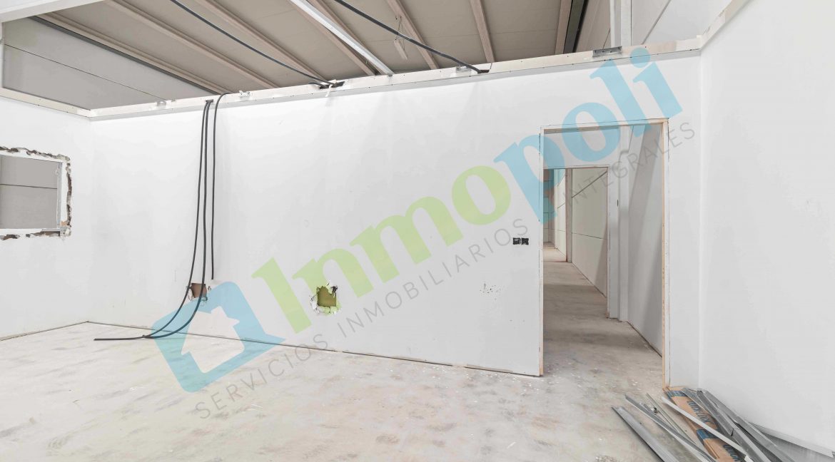 Vistas interior nave V9815S