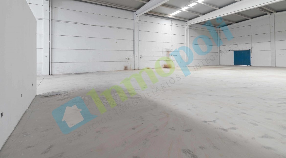 Vistas interior nave V9815S