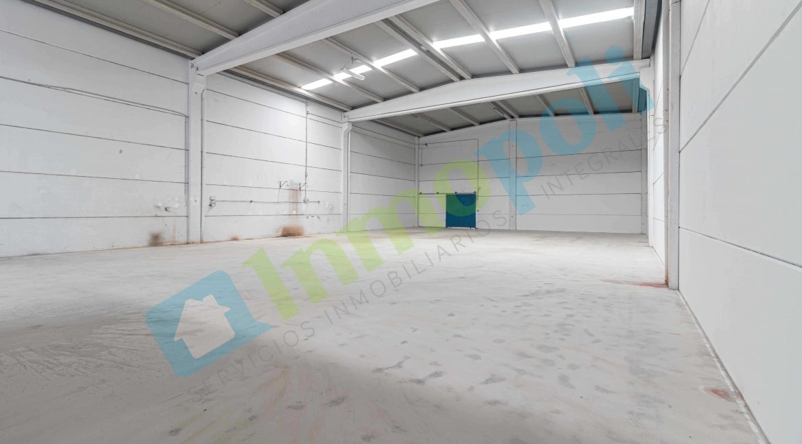 Vistas interior nave V9815S