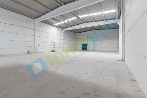 Vistas interior nave V9815S