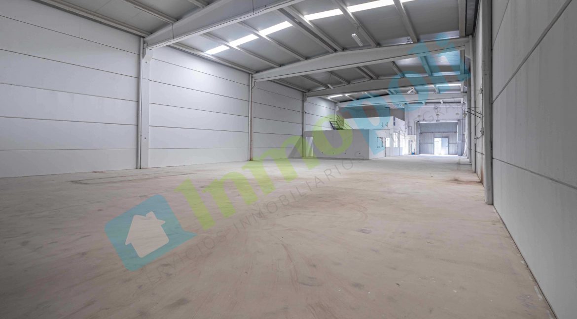 Vistas interior nave V9815S