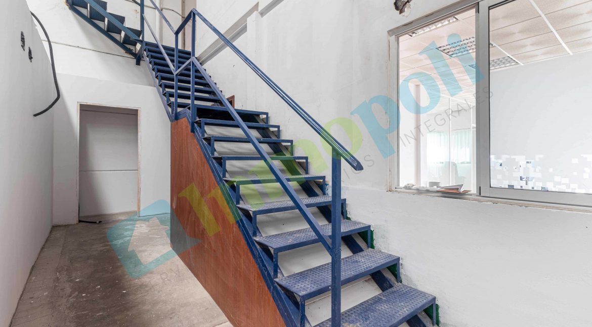 Vistas interior nave V9815S