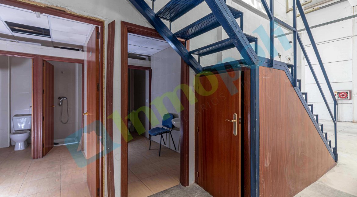 Vistas interior nave V9815S