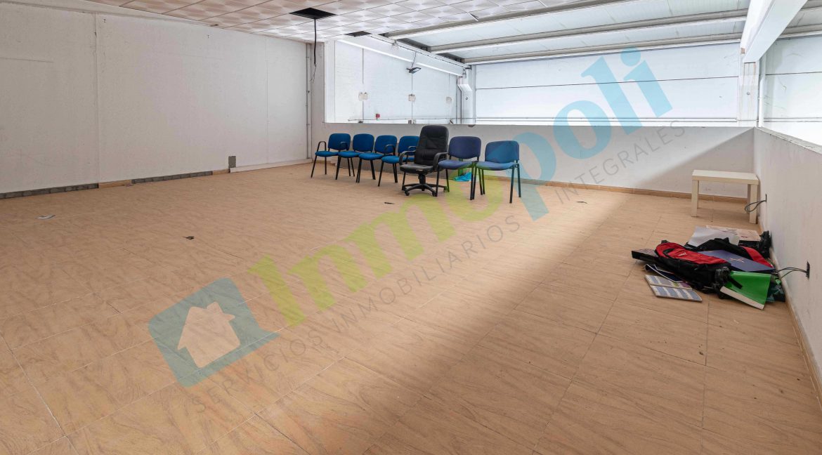 Vistas interior nave V9815S