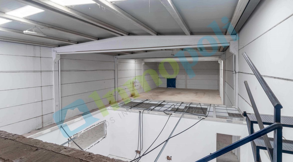 Vistas interior nave V9815S