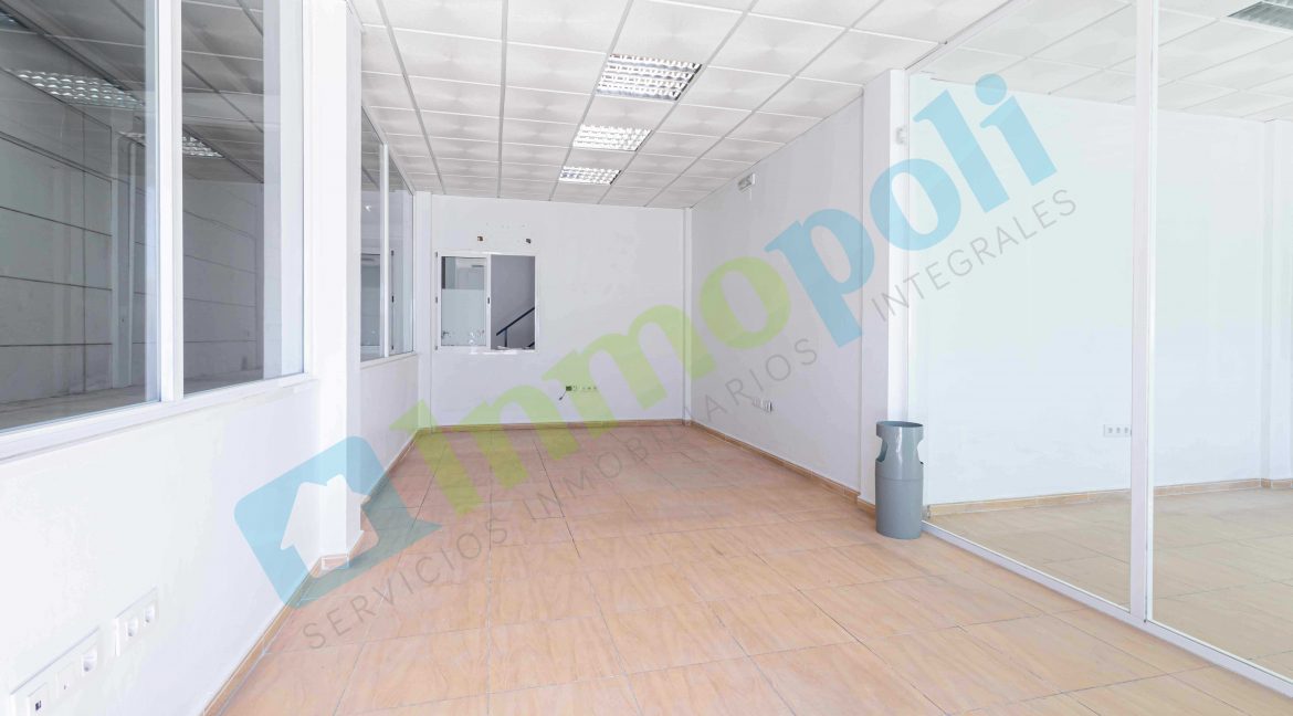 Vistas interior nave V9815S