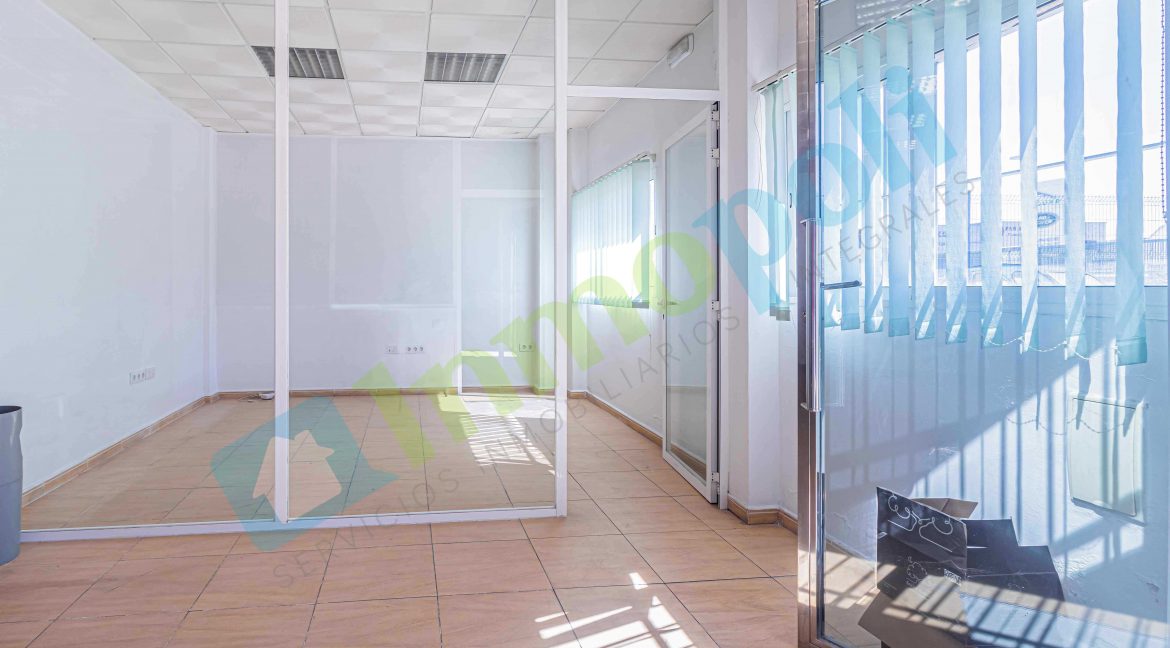 Vistas interior nave V9815S