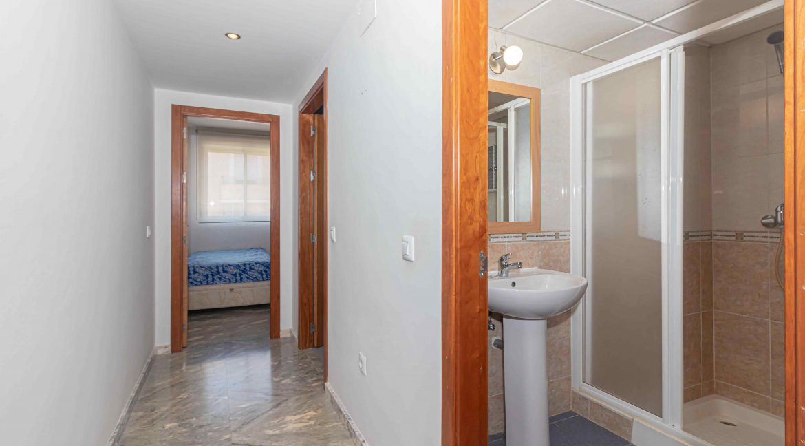 Distribución interior V10028A