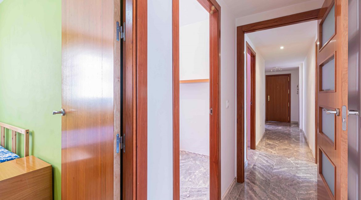 Pasillo distribuidor V10028A