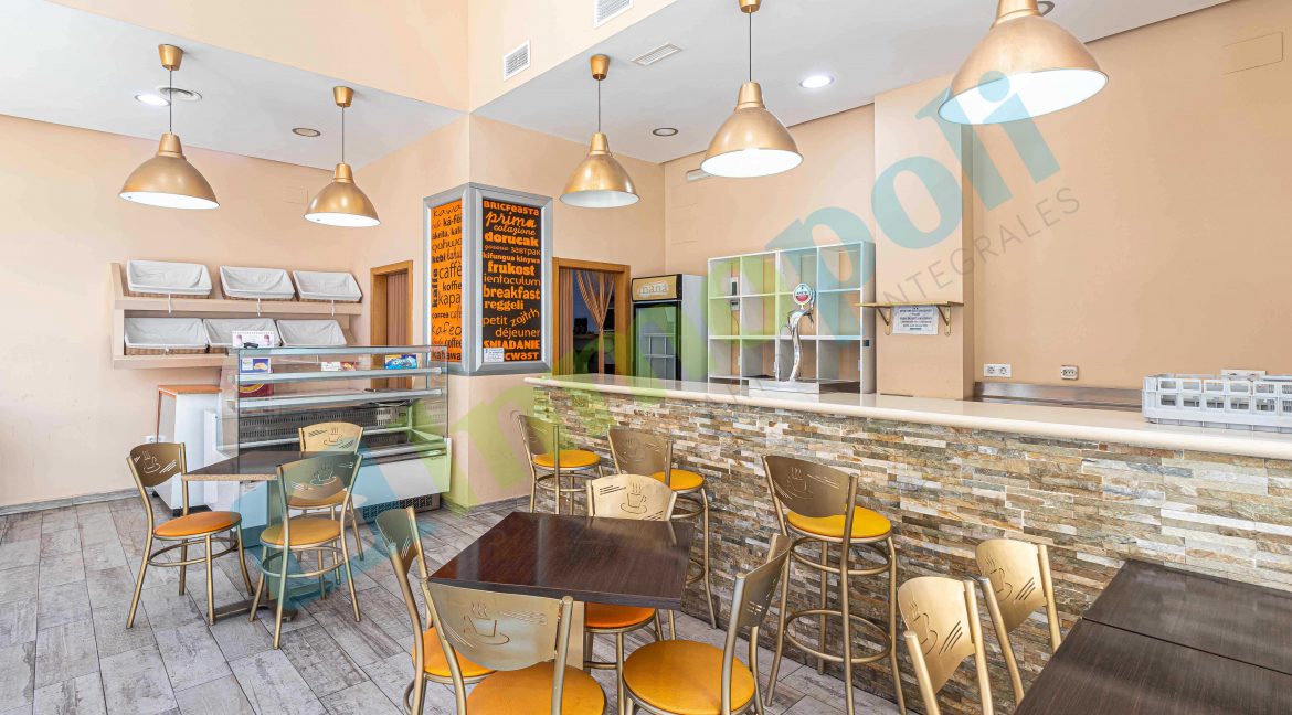 Vista barra y zona pastelería-panadería A10297A