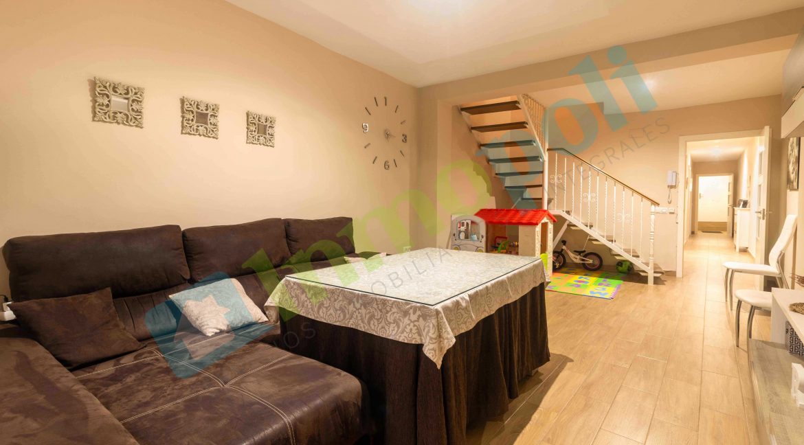 Venta-Casa-Estación-Renfe-19-V10402A