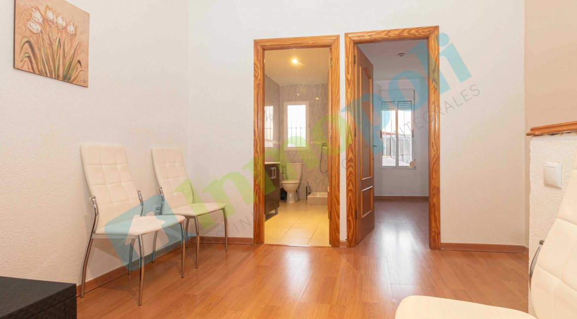 Venta-Casa-Estación-Renfe-30_V10402A