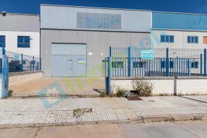 Venta nave industrial en Badajoz