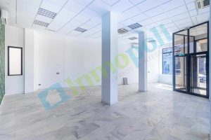 Interior Venta-Alquiler local en San Roque.